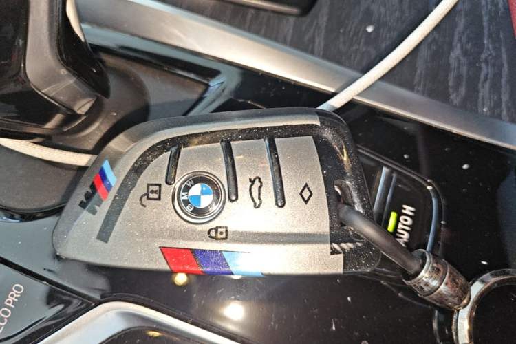 Used BMW 5 Series 2022 Second Facelift 530Li Leading Edition M Sport Package Vehicle Key