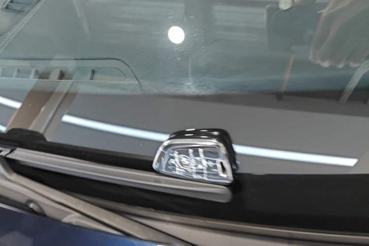 Used BMW 5 Series 2022 Second Facelift 530Li Luxury Version M Sport Package Vehicle Key