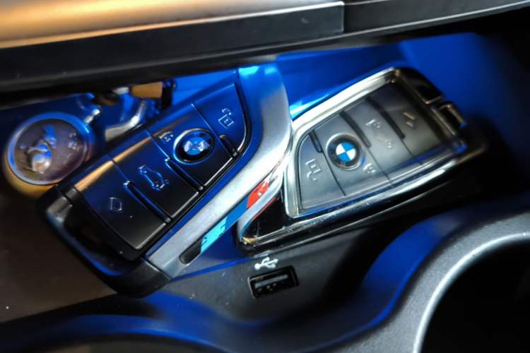 Used BMW 5 Series 2022 Updated 530Li Leading Edition Luxury Package Vehicle Key