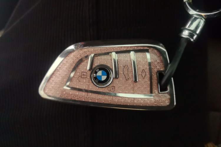Used BMW 5 Series 2022 Restyled 525Li M Sport Package Vehicle Key