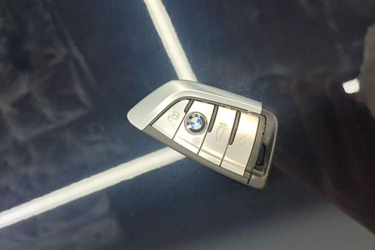 Used BMW 5 Series 2022 Restyled 525Li M Sport Package Vehicle Key