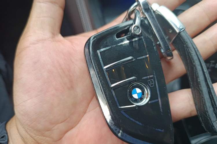 Used BMW 5 Series 2022 Second Facelift 525Li M Sport Package Vehicle Key