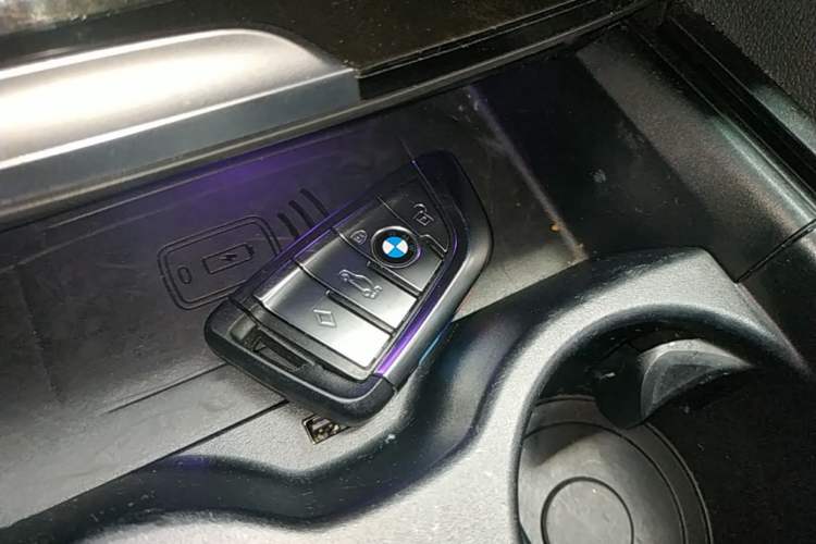 Used BMW 5 Series 2022 Second Facelift 525Li M Sport Package Vehicle Key
