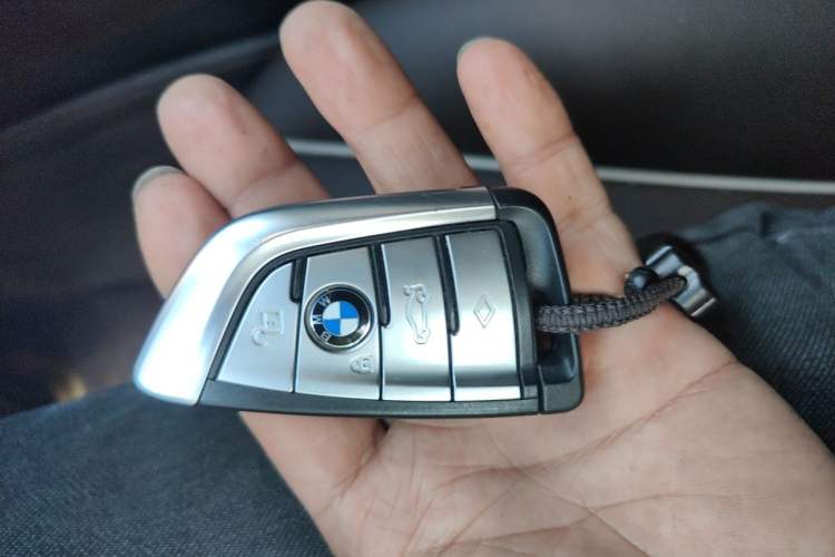 Used BMW 5 Series 2022 525Li Luxury Package Vehicle Key