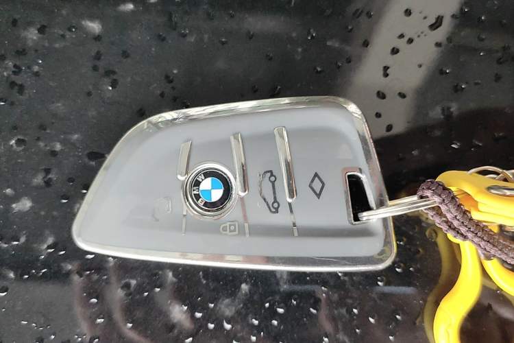 Used BMW 5 Series 2022 525Li Luxury Package Vehicle Key
