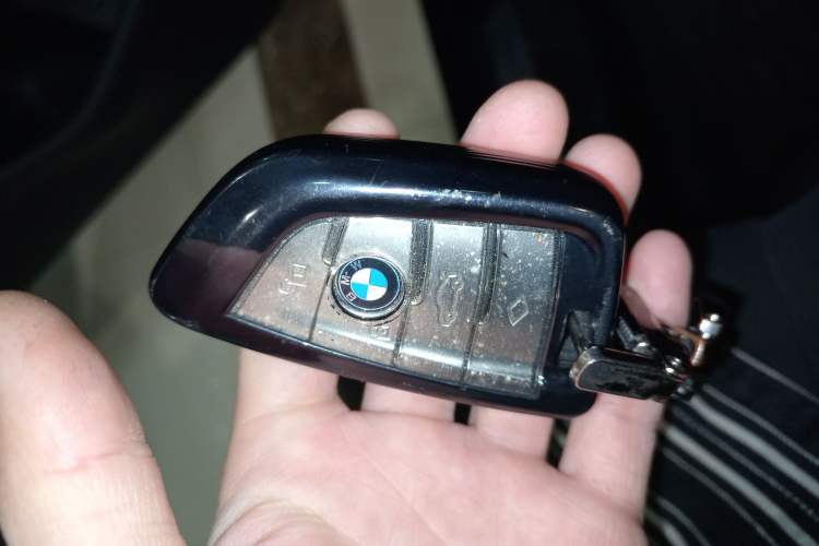 Used BMW 5 Series 2022 Restyled 525Li M Sport Package Vehicle Key