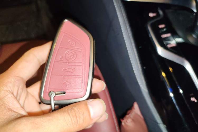 Used BMW 5 Series 2022 Restyled 525Li M Sport Package Vehicle Key