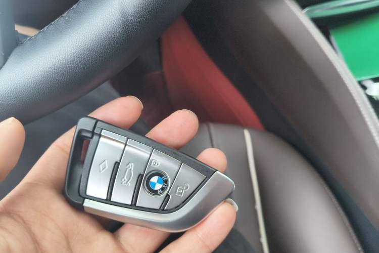 Used BMW 5 Series 2022 Second Facelift 525Li M Sport Package Vehicle Key