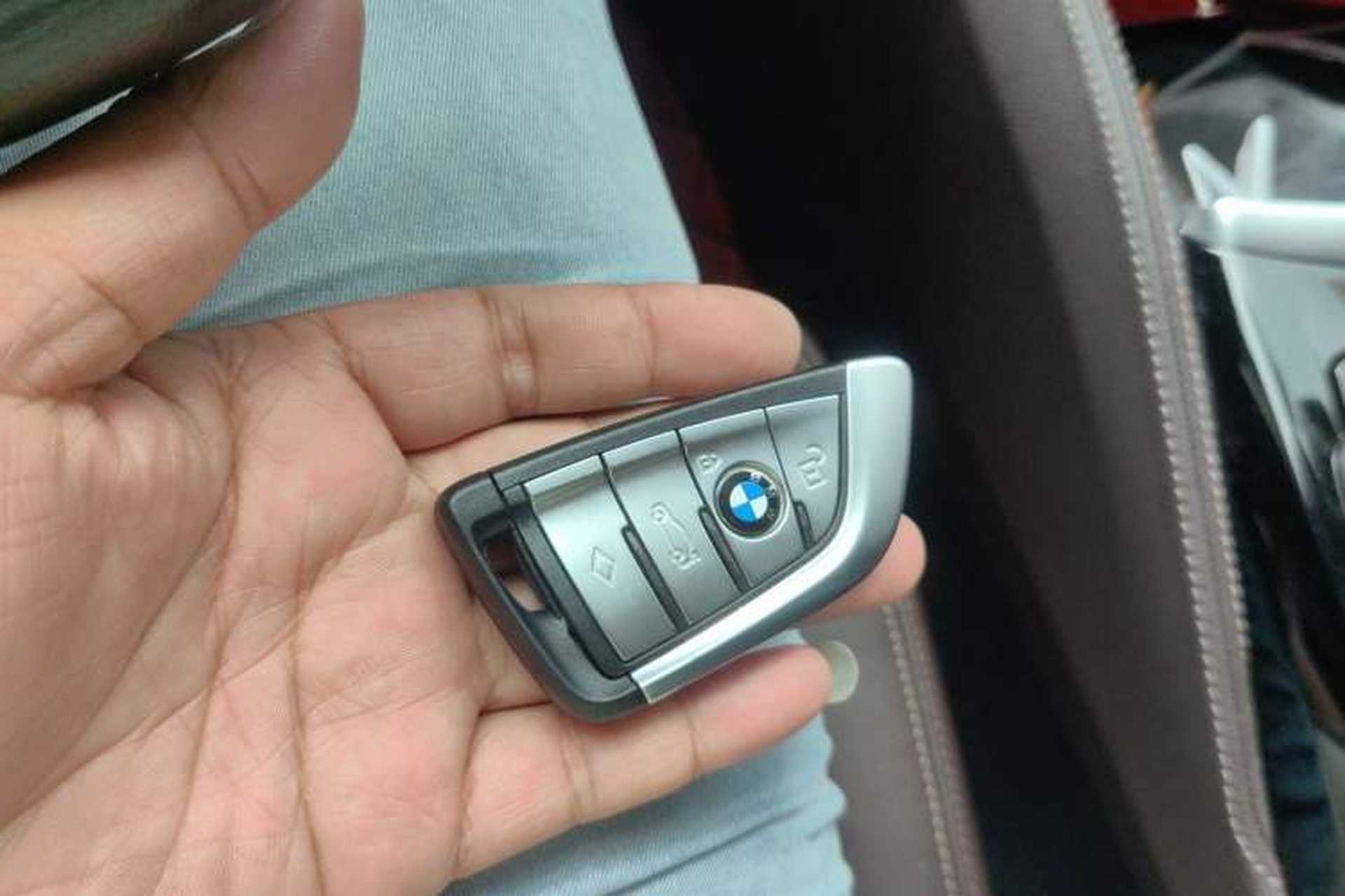 Used BMW 5 Series 2022 530Li Luxury Edition Premium Package Vehicle Key