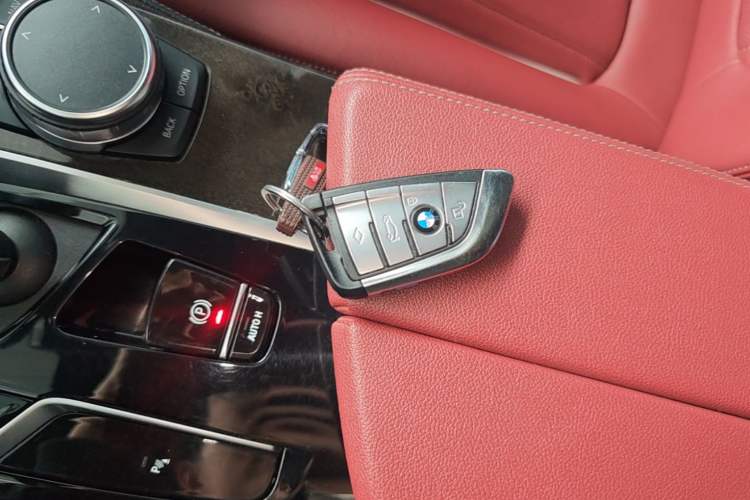 Used BMW 5 Series 2022 Second Facelift 525Li M Sport Package Vehicle Key