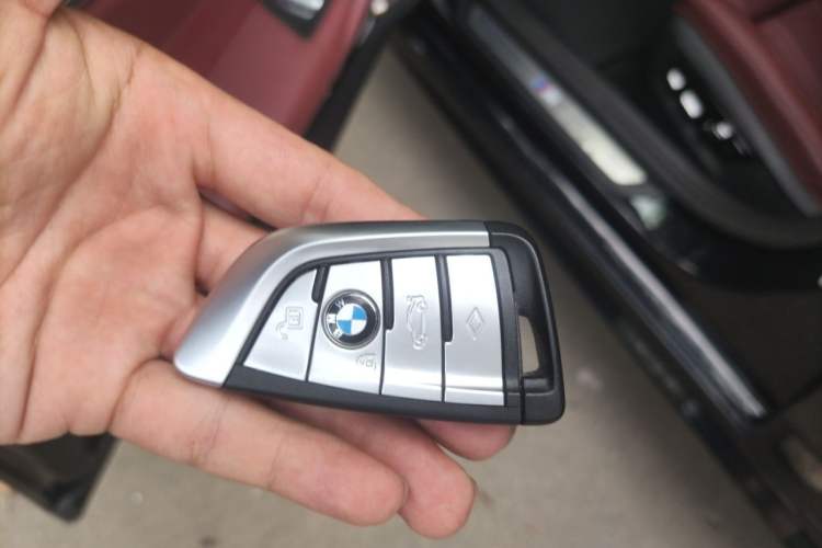 Used BMW 5 Series 2022 Revised Version 3 530Li Luxury Edition Premium Package Vehicle Key