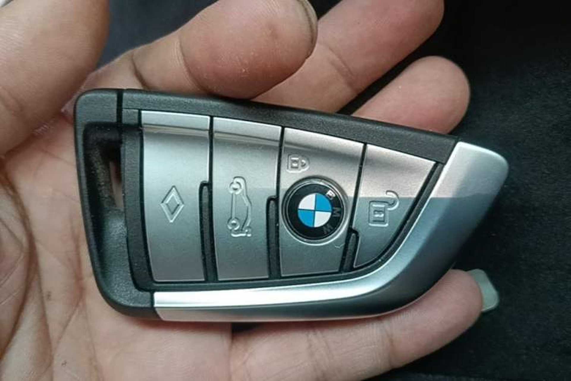 Used BMW 5 Series 2022 Second Facelift 530Li Leading Edition Luxury Package Vehicle Key