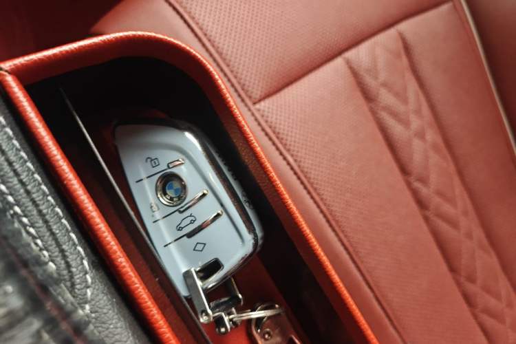 Used BMW 5 Series 2022 530Li Leading Model M Sport Package Vehicle Key