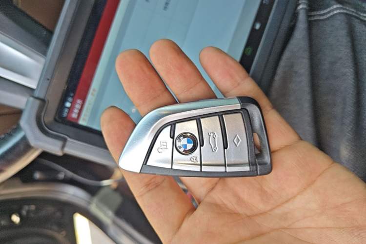 Used BMW 5 Series 2022 530Li Leading Model M Sport Package Vehicle Key
