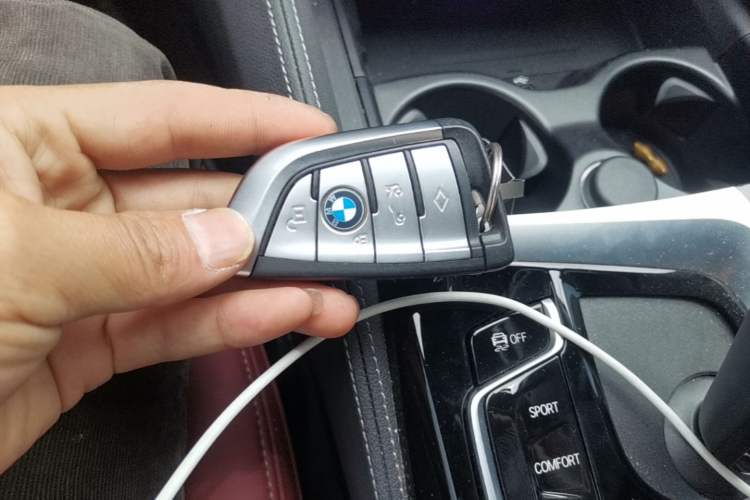 Used BMW 5 Series 2022 Restyled 525Li M Sport Package Vehicle Key