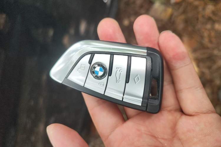 Used BMW 5 Series 2022 Second Facelift 525Li M Sport Package Vehicle Key
