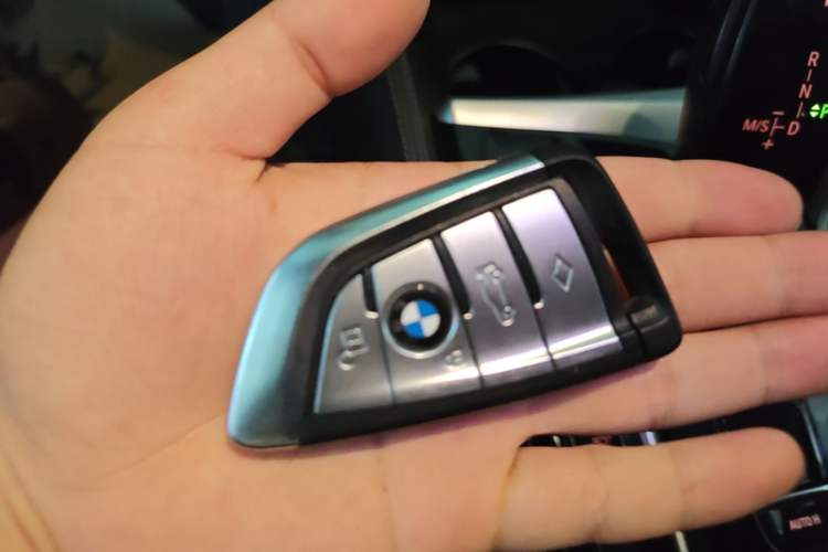 Used BMW 5 Series 2022 Revised Version 3 530Li Luxury Edition M Sport Package Vehicle Key
