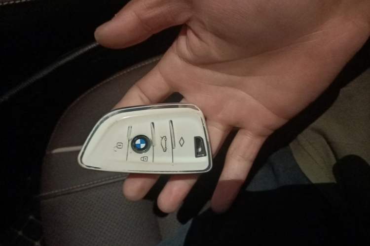 Used BMW 5 Series 2022 Second Facelift 525Li M Sport Package Vehicle Key