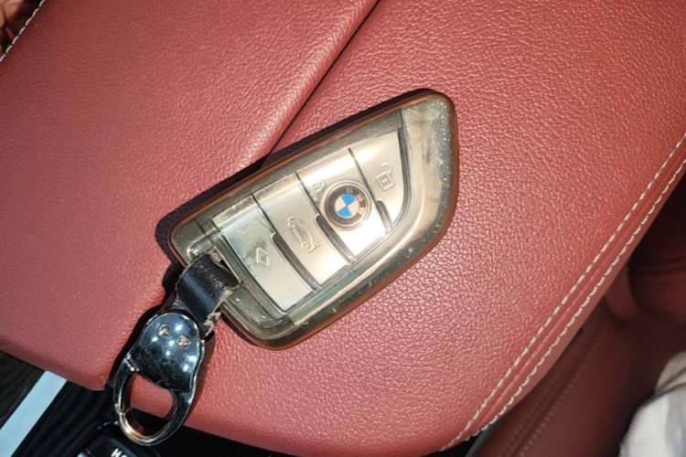 Used BMW 5 Series 2022 525Li M Sport Package Vehicle Key