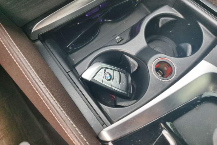 Used BMW 5 Series 2022 530Li xDrive M Sport Package Vehicle Key
