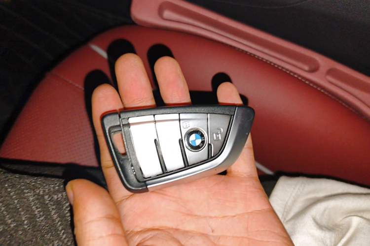 Used BMW 5 Series 2022 Restyled 525Li M Sport Package Vehicle Key
