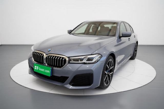 Używany BMW 5 Series 2022 Second Facelift 530i Sport Line with M Sport Package