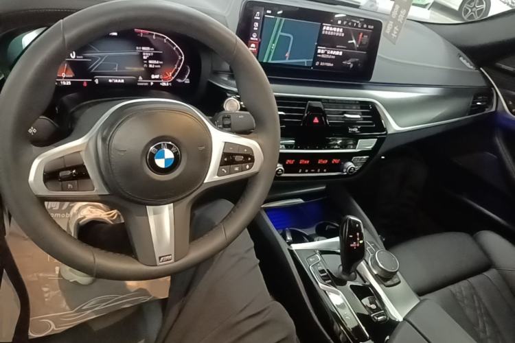 Used BMW 5 Series 2022 Restyled 525i M Sport Package Center Console
