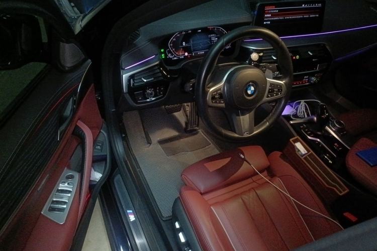 Used BMW 5 Series 2022 Second Facelift 530Li Luxury Version M Sport Package Driver Seat