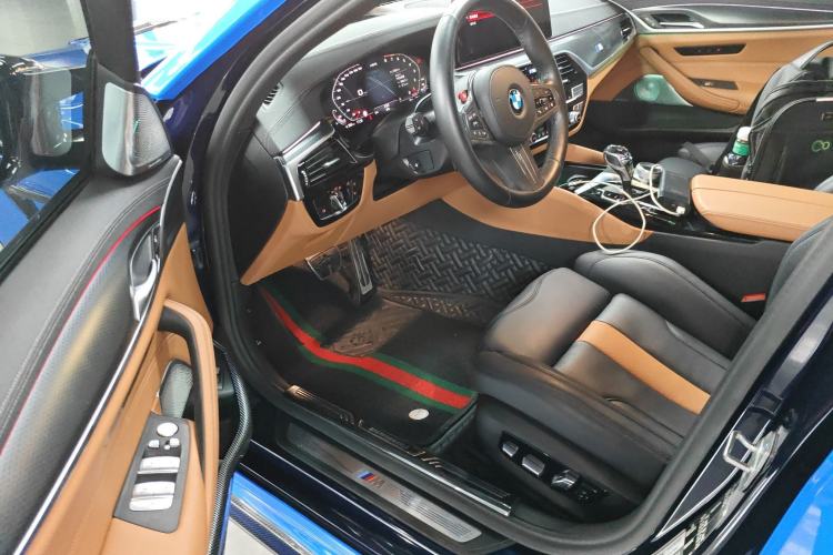 Used BMW 5 Series 2022 530i Sport Line M Sport Package Driver Seat