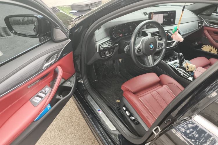 Used BMW 5 Series 2022 Revised Version 3 530Li Luxury Edition M Sport Package Driver Seat