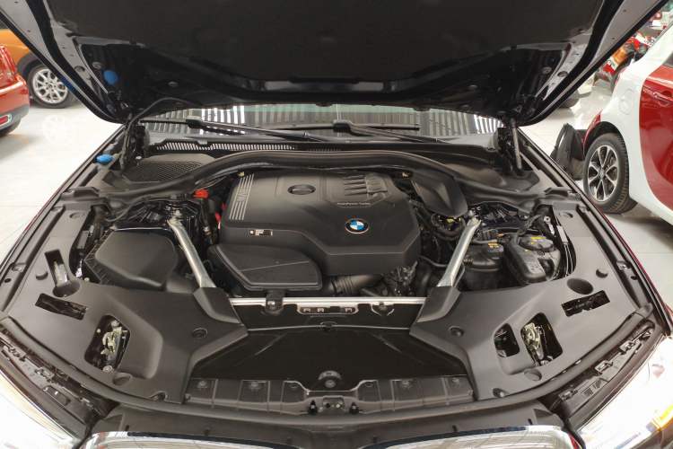 Used BMW 5 Series 2022 Updated 530Li Leading Edition Luxury Package Engine Bay