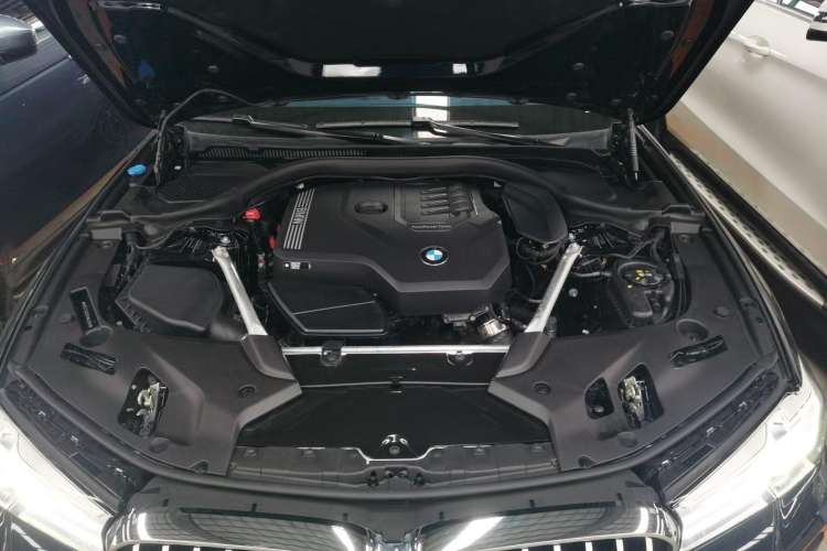 Used BMW 5 Series 2022 Second Facelift 525i M Sport Package Engine Bay