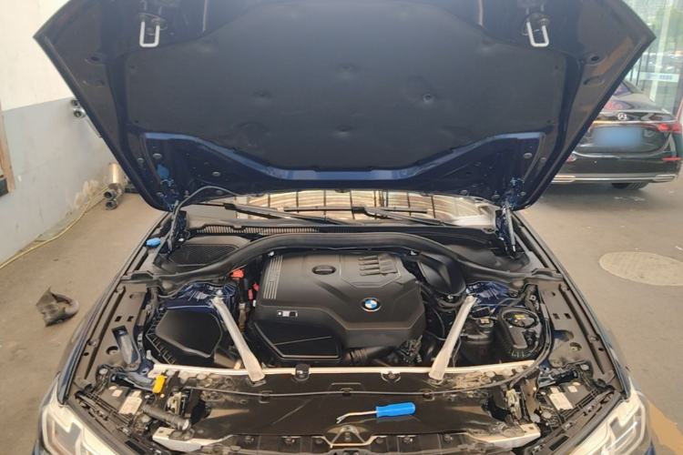 Used BMW 5 Series 2022 Second Facelift 530i M Sport Package Engine Bay