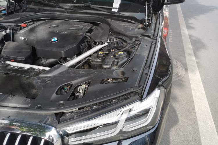 Used BMW 5 Series 2022 Restyled 530Li Leading Edition M Sport Package Engine Bay Left