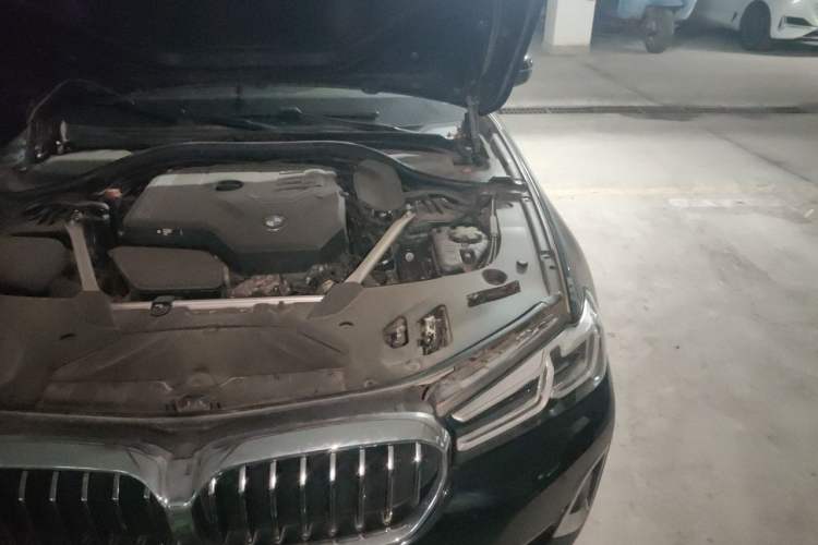Used BMW 5 Series 2022 Restyled 525Li Luxury Package Engine Bay Left