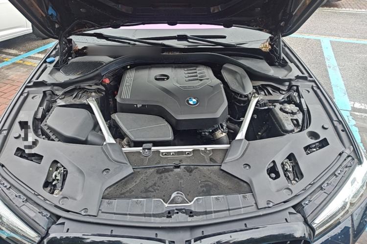 Used BMW 5 Series 2022 Second Facelift 525Li M Sport Package Engine Bay