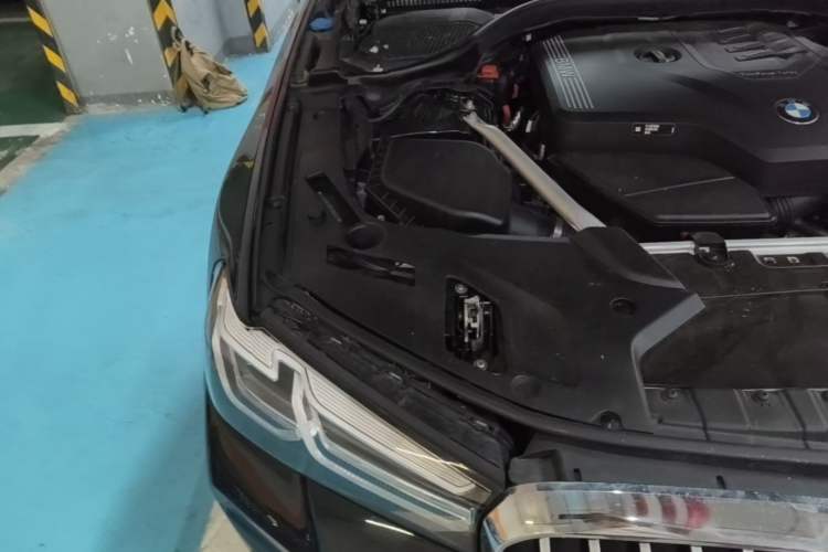 Used BMW 5 Series 2022 Restyled 530Li Leading Edition M Sport Package Engine Bay Right