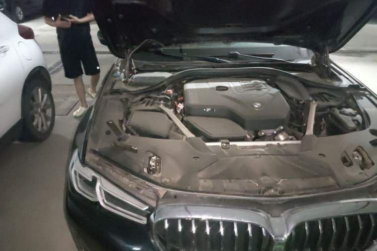 Used BMW 5 Series 2022 Restyled 525Li Luxury Package Engine Bay Right