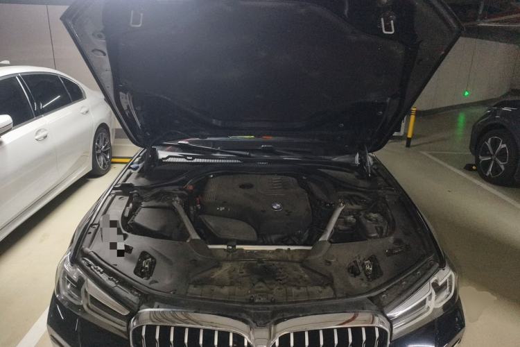 Used BMW 5 Series 2022 Second Facelift 530Li Luxury Version M Sport Package Engine Bay