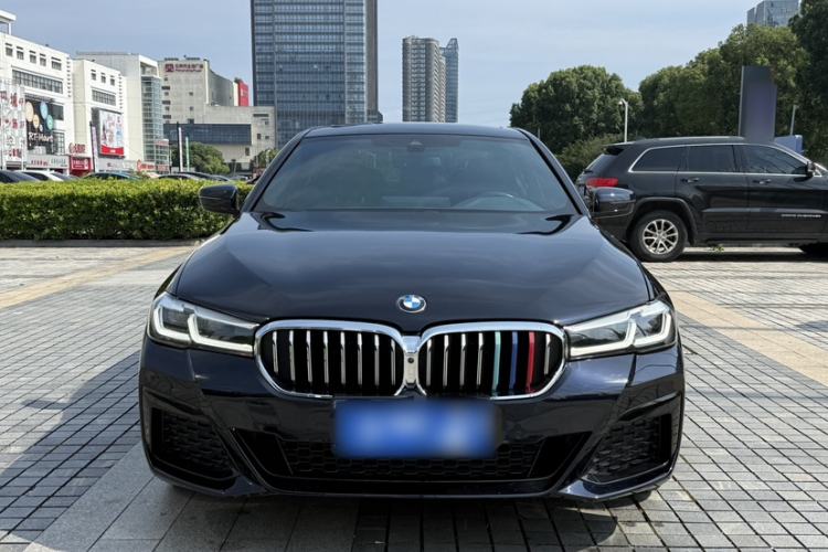 Used BMW 5 Series 2022 Restyled 530Li Luxury Edition M Sport Package Exterior 1