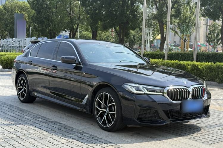 Used BMW 5 Series 2022 Restyled 530Li Luxury Edition M Sport Package Exterior 2