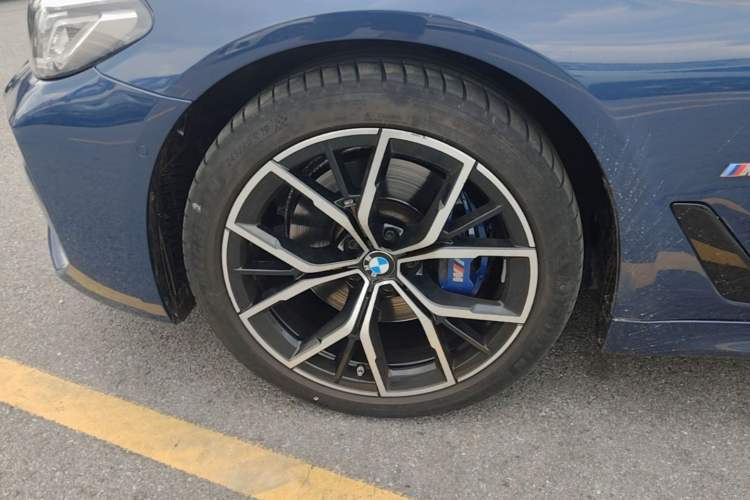 Used BMW 5 Series 2022 Second Facelift 530i M Sport Package Exterior 4