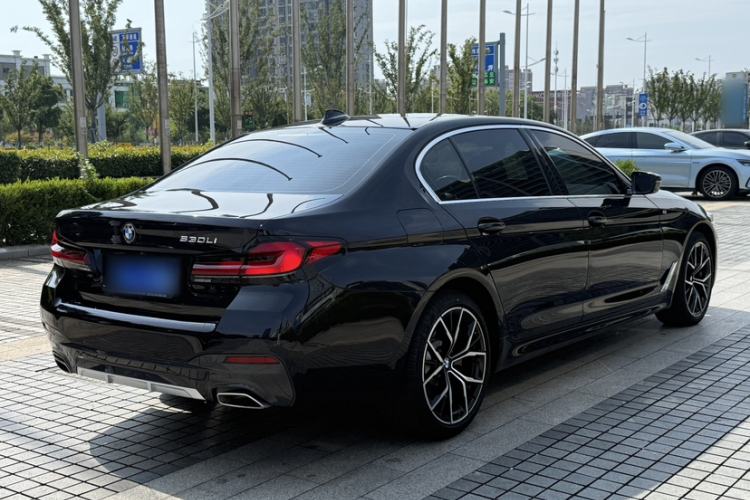 Used BMW 5 Series 2022 Restyled 530Li Luxury Edition M Sport Package Exterior 5
