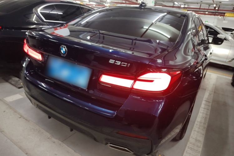 Used BMW 5 Series 2022 530i Sport Line M Sport Package Exterior 5