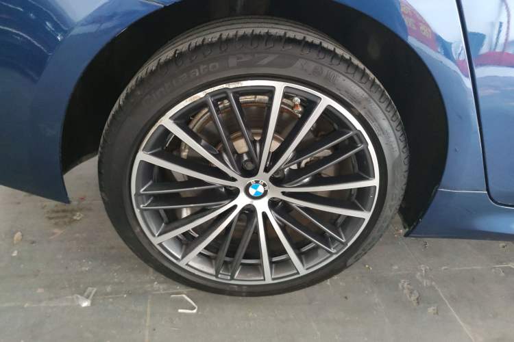 Used BMW 5 Series 2022 Restyled 530Li Leading Edition M Sport Package Exterior 8