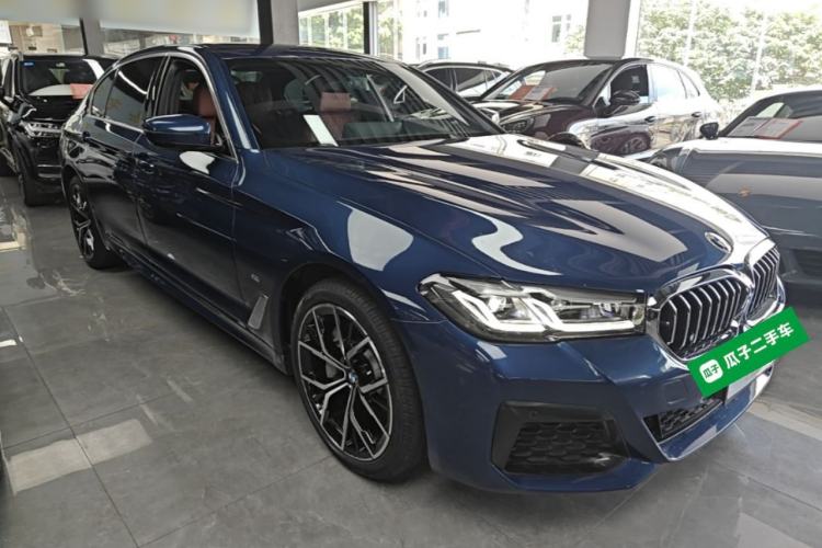 Used BMW 5 Series 2022 530Li Luxury Edition M Sport Package Front Right 45 Deg