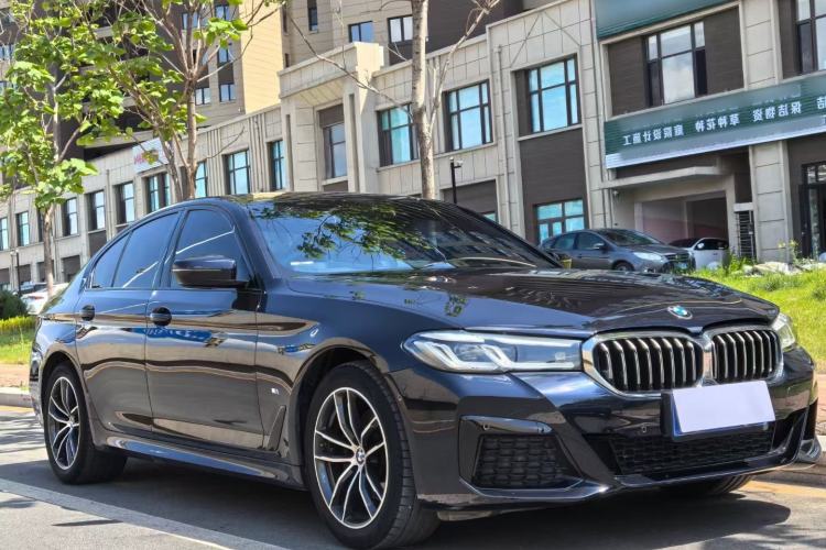 Used BMW 5 Series 2022 Second Facelift 525i M Sport Package Front Right 45 Deg