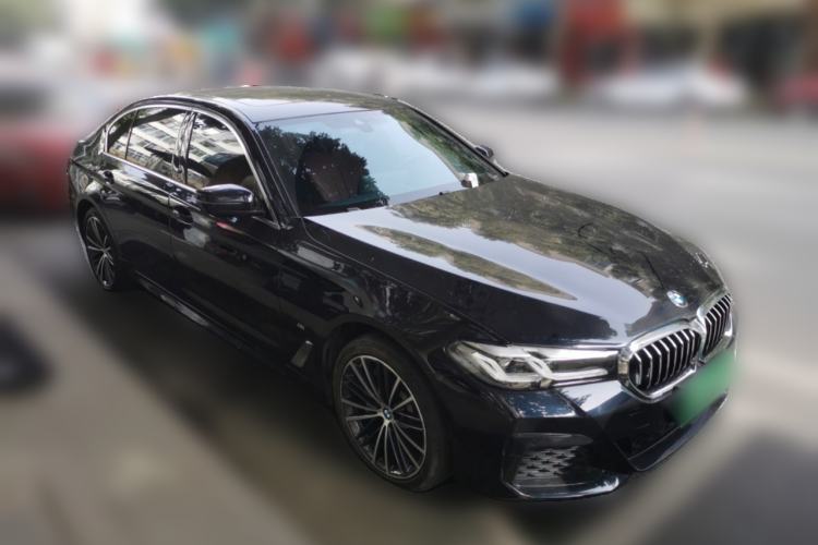 Used BMW 5 Series 2022 Restyled 530Li Leading Edition M Sport Package Front Right 45 Deg