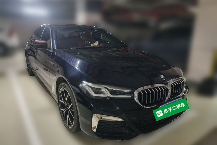 Used BMW 5 Series 2022 Second Facelift 530Li Luxury Version M Sport Package Front Right 45 Deg