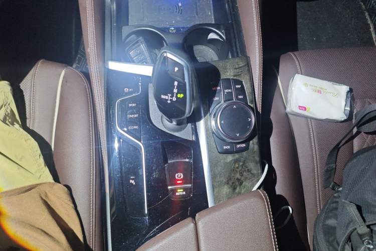 Used BMW 5 Series 2022 Second Facelift 525Li M Sport Package Gear Lever